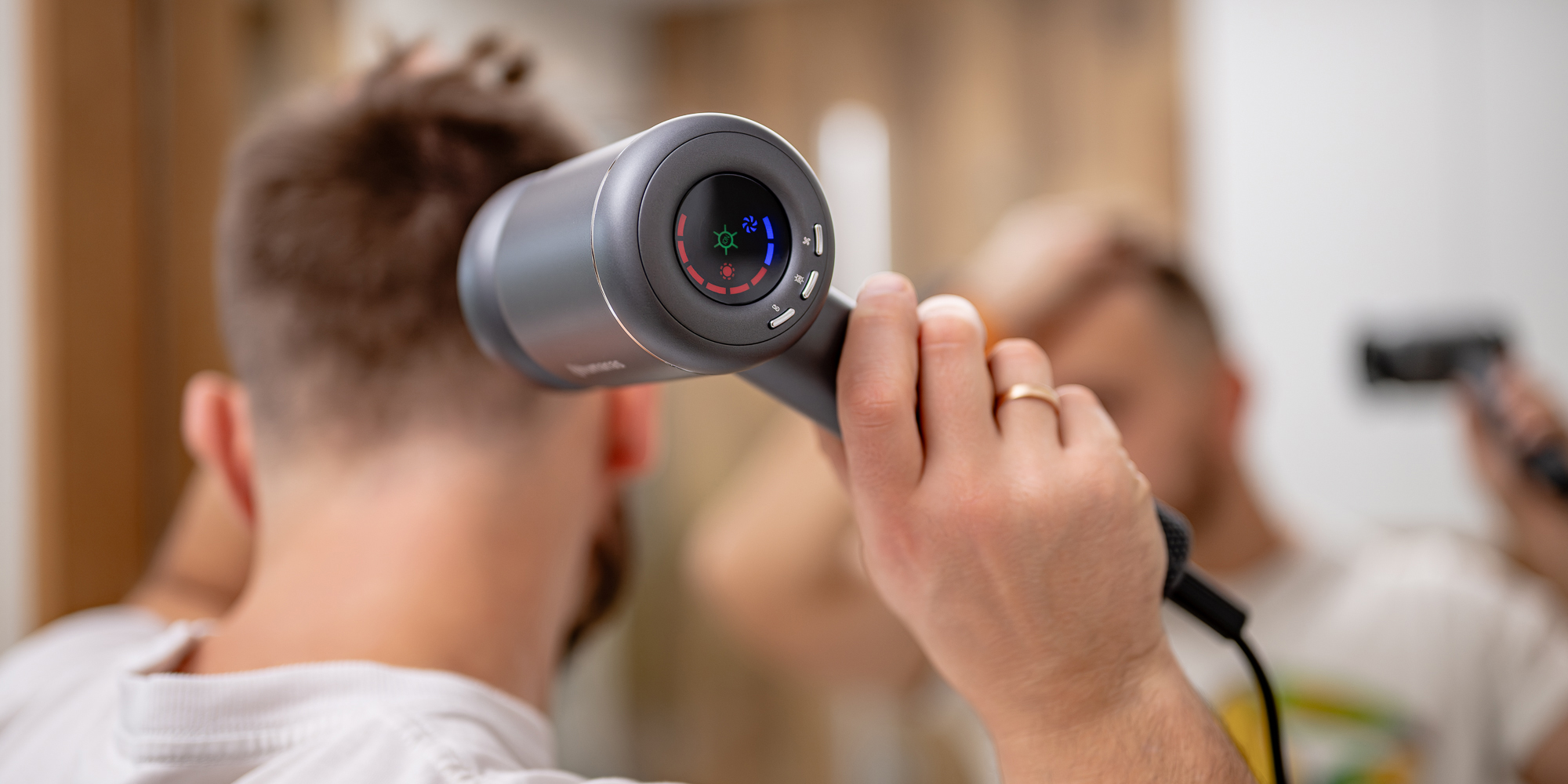 width=100% Suszarka do włosów z funkcją jonizowania Humanas AirTouch HD-AT06 - szara